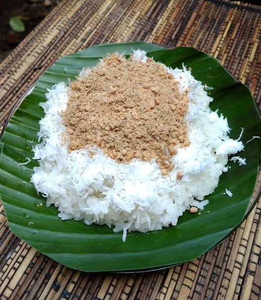 Ketan bubuk (Pecel Ria)